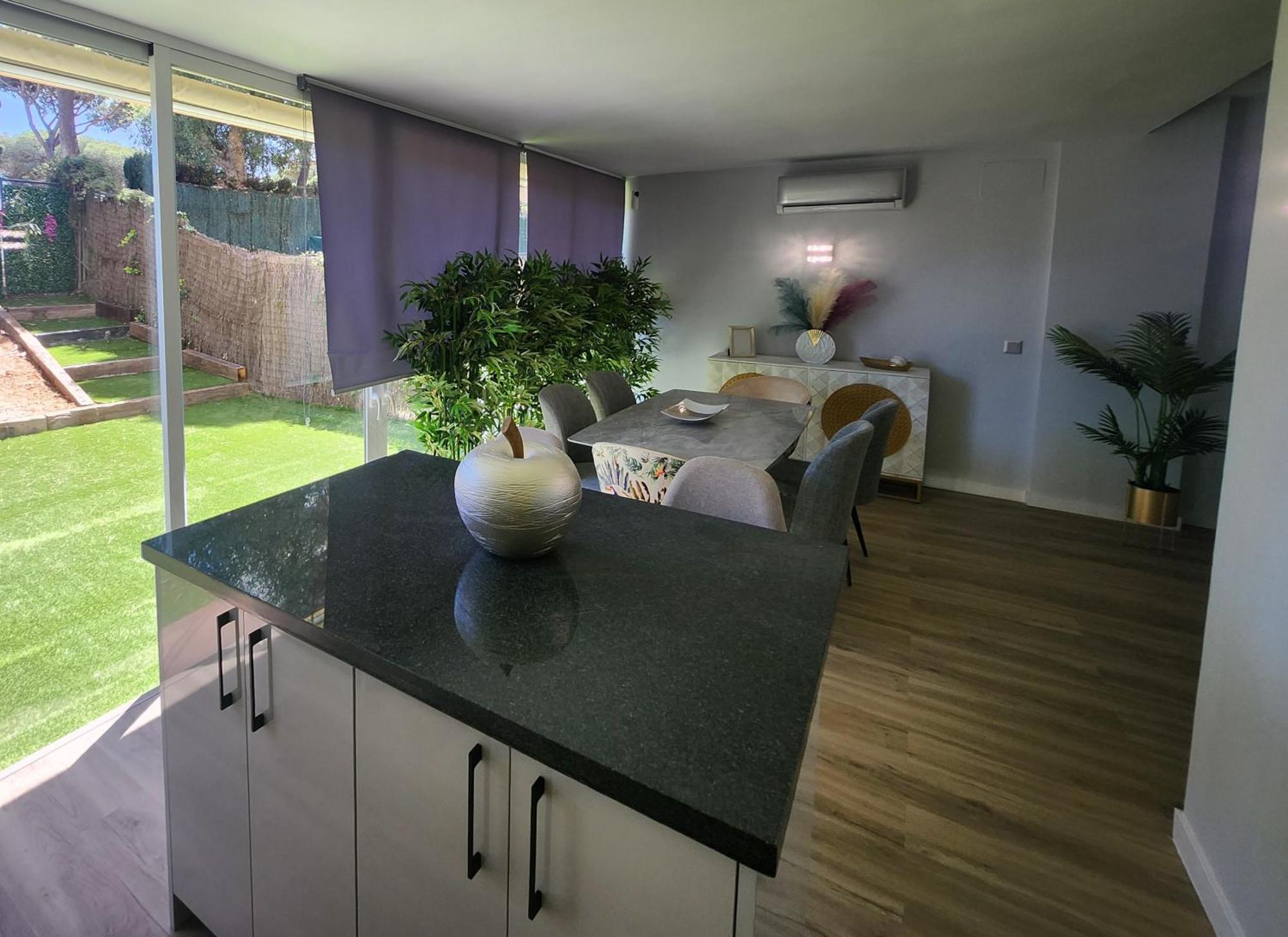 Ansa Beach Apartment - Cabopino, Marbella - Garden Level Exteriér fotografie