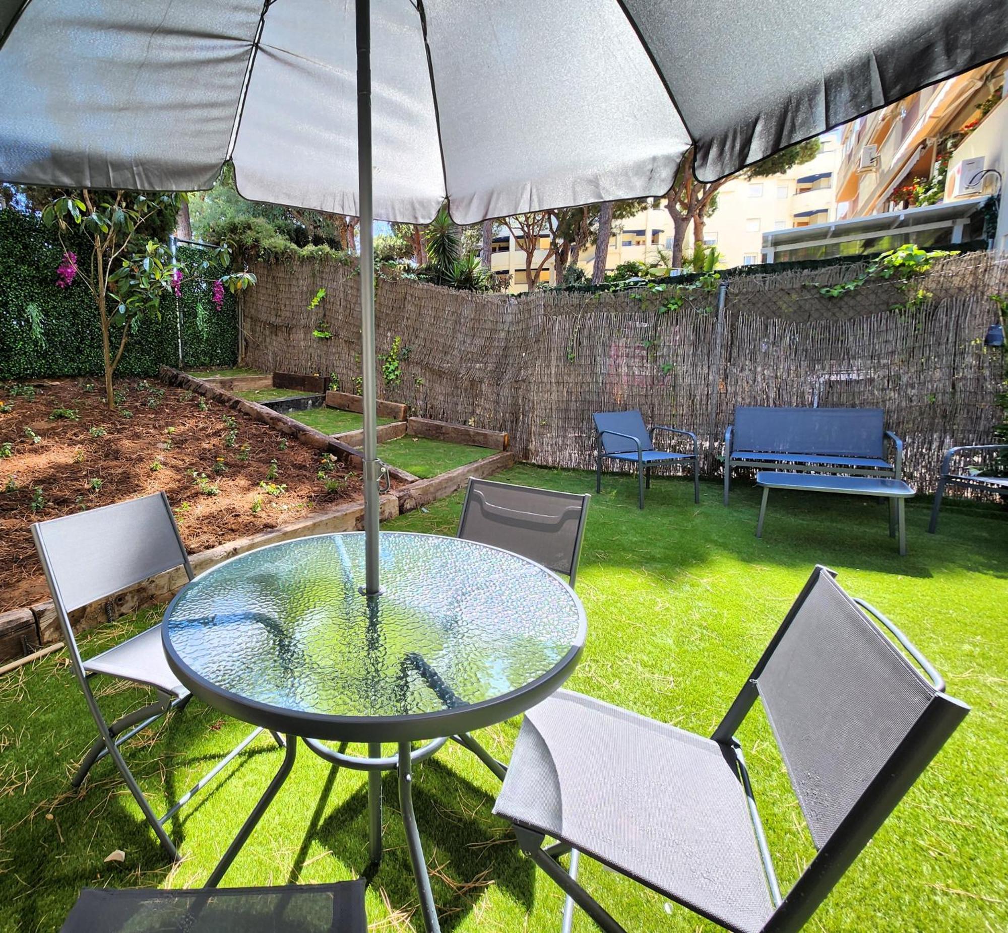 Ansa Beach Apartment - Cabopino, Marbella - Garden Level Exteriér fotografie